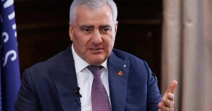 Rusiyalı oliqarx Paşinyana şərt qoydu: Hər şeyi edəcəyik