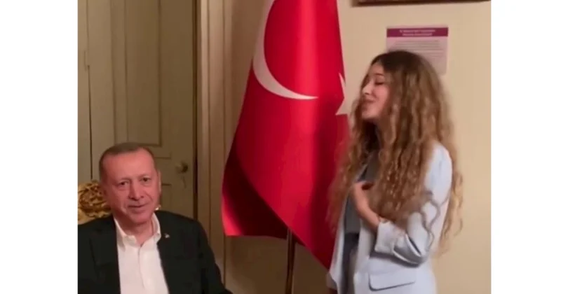 Türkiyədə müğənninin Ərdoğan üçün ifası diqqət çəkib VİDEO