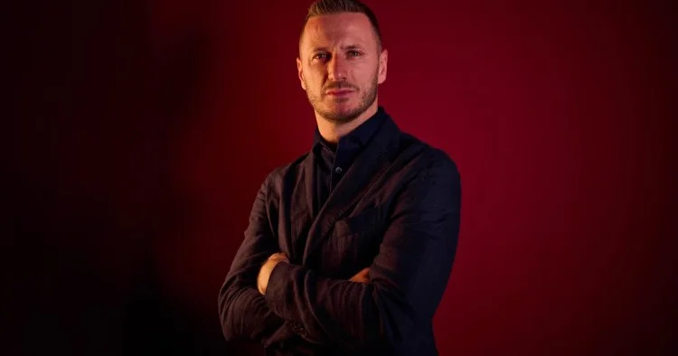 Milan ın sabiq futbolçusu baş məqşçi təyin olundu