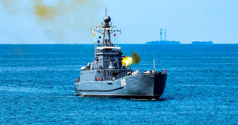 Учения Азербайджана в Каспийском море: боевые стрельбы, штурм и спасение заложников Minval Politika
