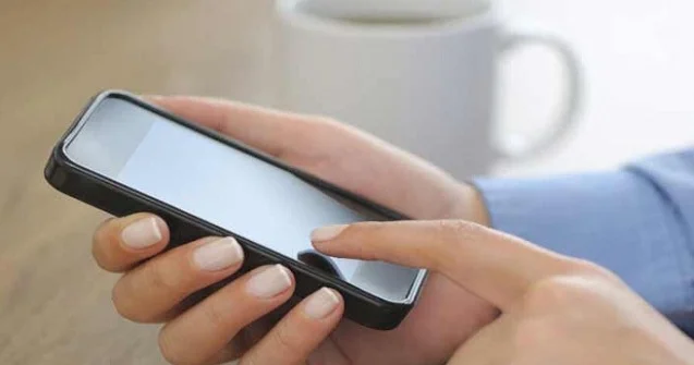 Yeni dələduzluq üsulu yayılıb Telefonunuzla sizi gizli şəkildə belə çəkirlər VİDEO