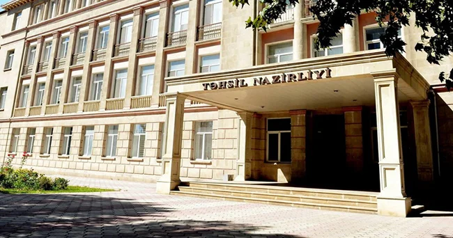 Elm və Təhsil Nazirliyi: “Təhsilalanların arzuolunmaz veb məzmunlardan maksimal müdafiəsi təmin olunur”