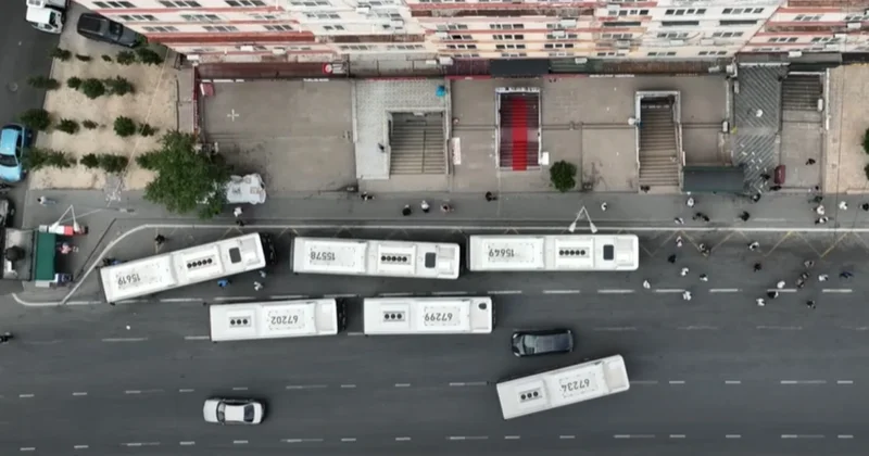 Avtobuslar niyə yolun ortasında dayanır?