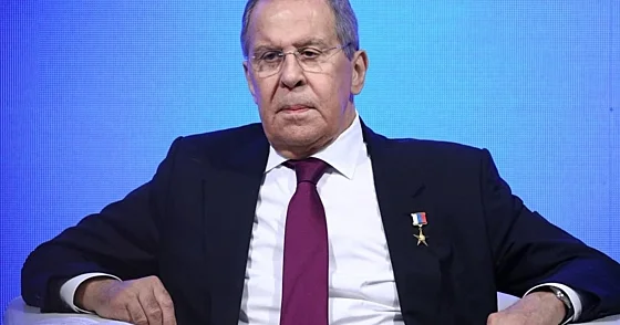 Rusiya və KXDR Avrasiya qitəsində şərlə birlikdə mübarizə aparır...
