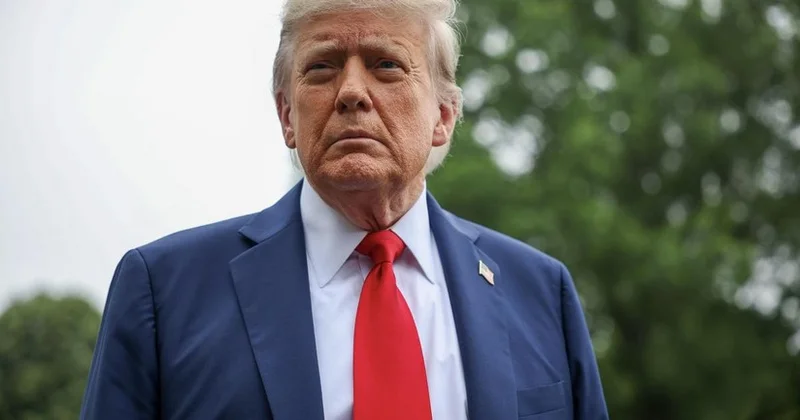 Трамп обвинил оппонентов в фабрикации версии о документах по делу Эпштейна