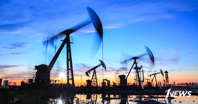 Нефть подорожала почти на 2 доллара