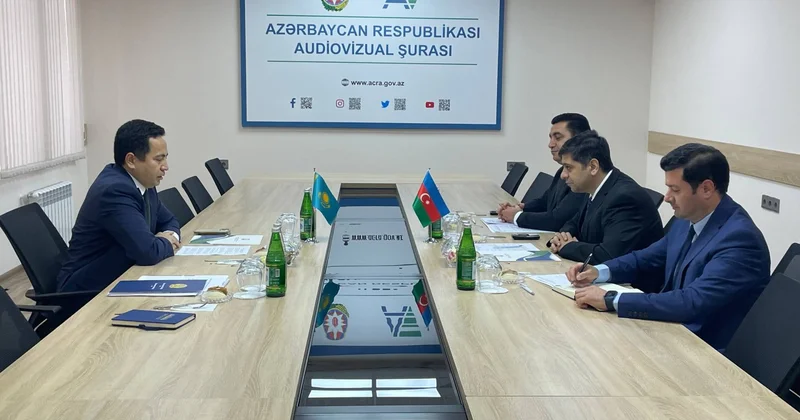 Kazakh ambassador discusses media’s role in bilateral ties with Azerbaijani Audiovisual Council head (PHOTO)