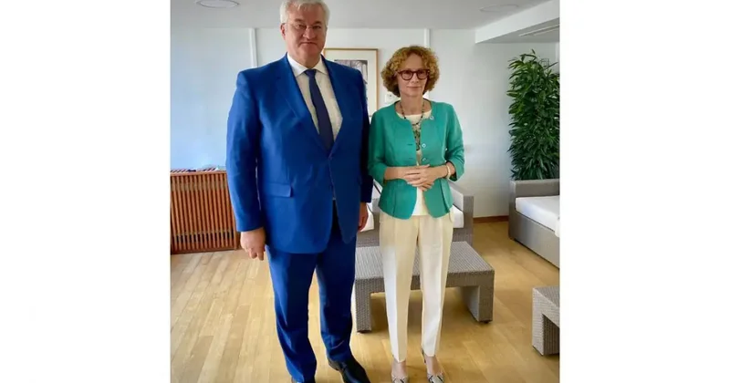 Ukrayna XİN rəhbəri NATO Baş katibinin müavini ilə görüşüb