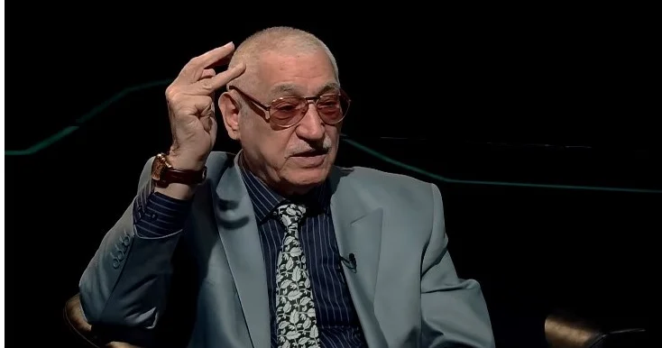 Sinəsini açana Xalq artisti verirlər” Tanınmış sənətkardan qalmaqallı açıqlama