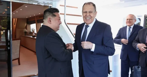 Kim Çen In Lavrovu qəbul edib