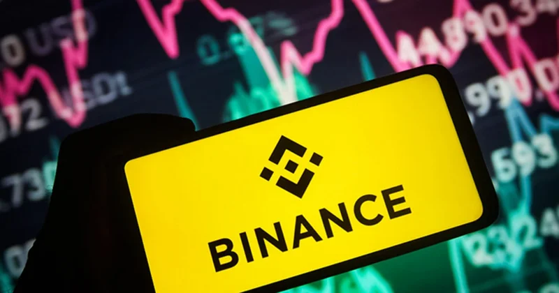 Binance Trampın ailəsinə yeni kriptovalyutanı işə salmağa kömək edib