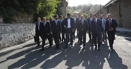 Paşinyan partiyasının toplantısını Gorusda keçirir