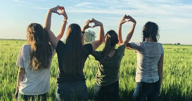 Özünü daha xoşbəxt hiss etməyin asan yolu...