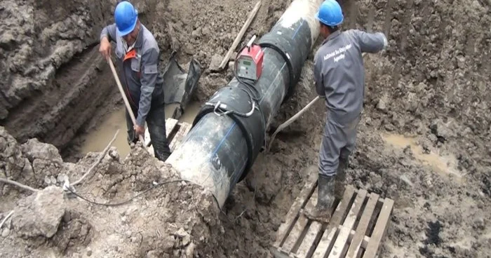 Kürdəmirdə su xətti partladı: 21 min şəxs susuz qaldı