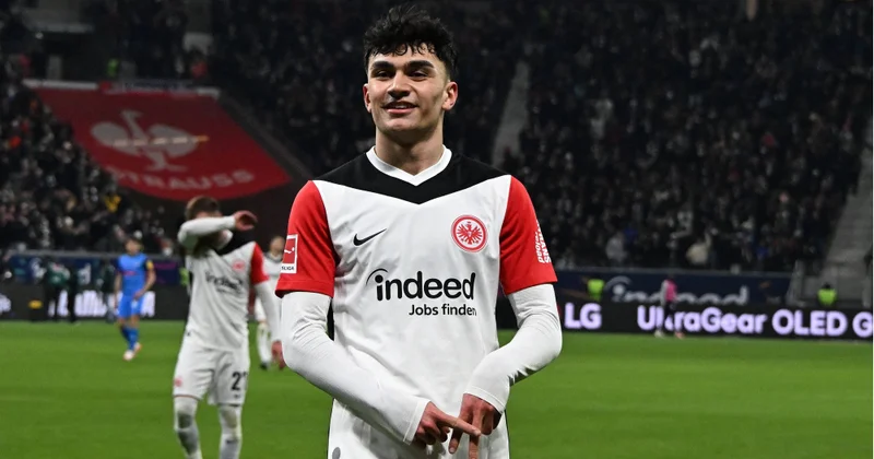 İstanbul nəhəngi Can Uzun üçün dövrəyə girdi