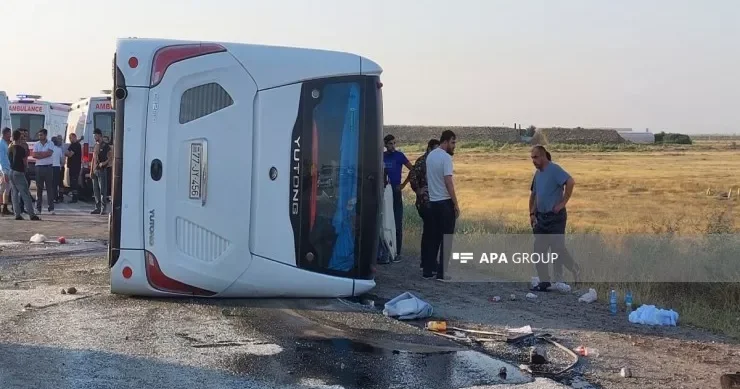 Zaqatala Bakı avtobusu aşdı: 30 nəfər xəsarət aldı