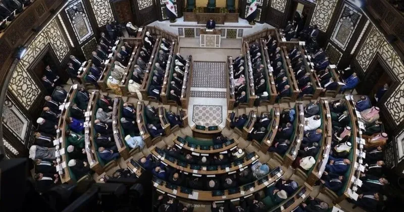 В Сирии впервые после смены власти собрался новый парламент