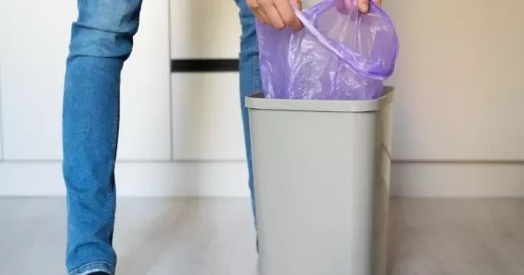 Evdə zibil qabını qətiyyən qoymamalı olduğunuz 5 yer