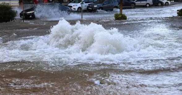Boru partladı, kəndlər susuz qaldı