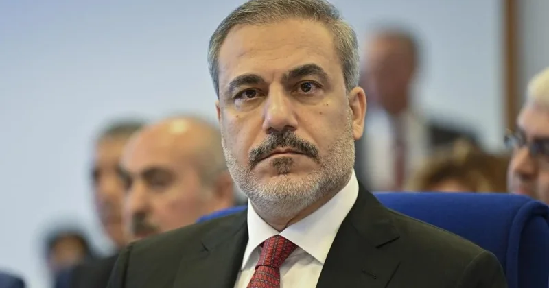 Fidan Ukrayna ilə bağlı sammitə qatılır