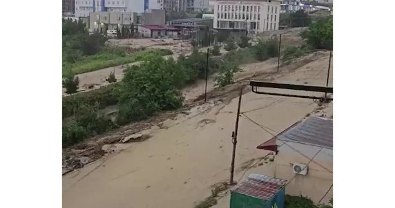 Ливни затопили город в Грузии ВИДЕО