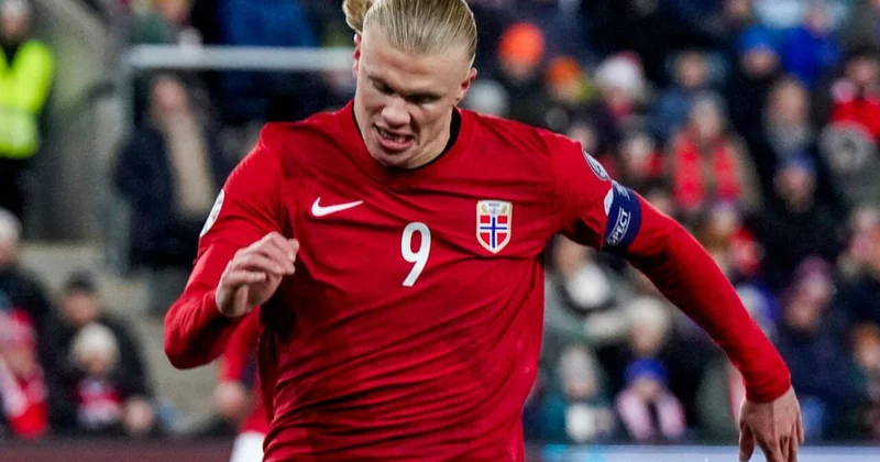 Holand Norveçin məğlubiyyətindən danışdı