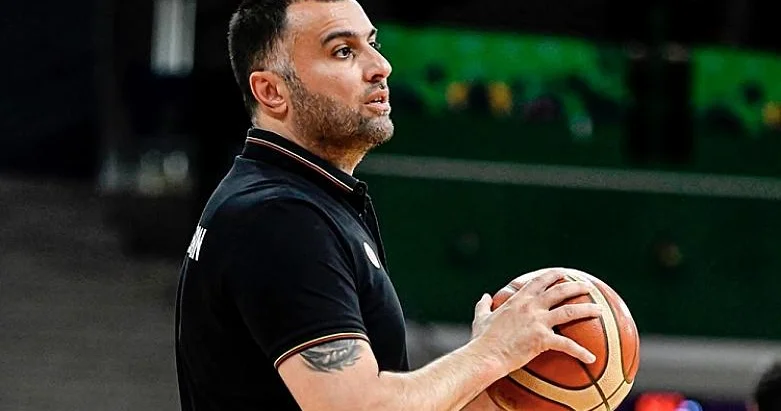 Baş məşqçi Slovakiya üzərində qələbədən sonra: “Bu uğur tarixidir”