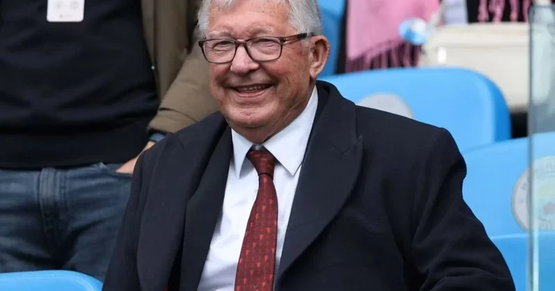 Aleks Ferqyuson Kerrikə DÇ 2026 da fərqlənən oyunçuları transfer etməməyi məsləhət görüb