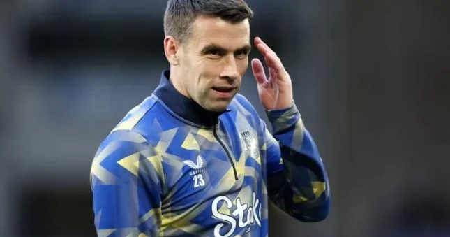 Everton a məşqçi kimi qayıtmağa hazırlaşır