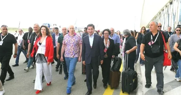 Forum iştirakçıları Qarabağ küçəsi ilə tanış oldular YENİLƏNİB FOTO