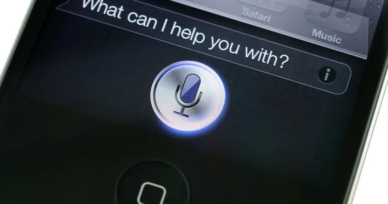 Apple начала встраивать Siri в WhatsApp и другие приложения