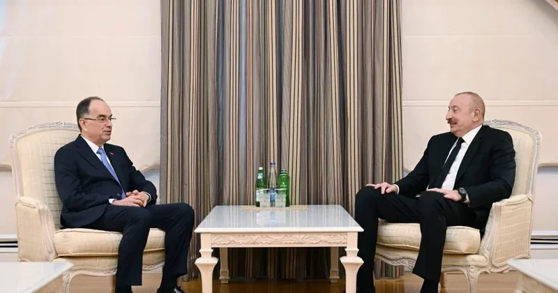 İlham Əliyev Albaniya Prezidentini Vaşinqton görüşü barədə məlumatlandırdı