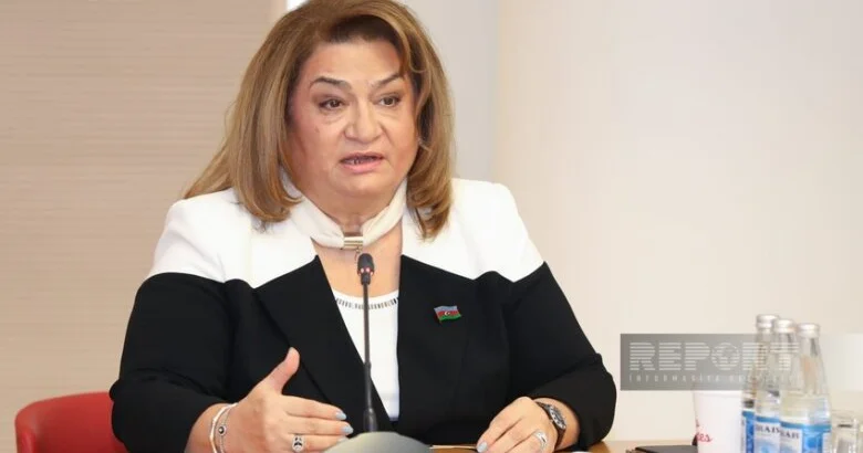 Hicran Hüseynovaya orden verilib