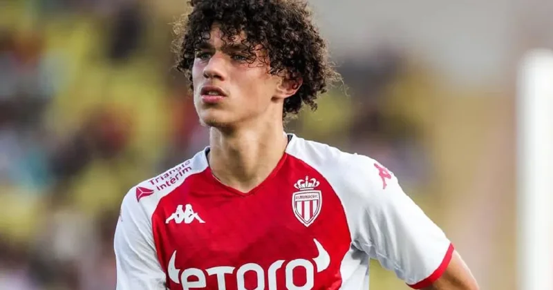 İnter Monako nun futbolçusu Akliuşla maraqlanır