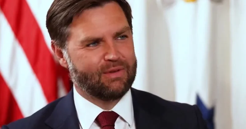 Amerika Birləşmiş Ştatlarının vitse prezidenti Böyük Britaniyada yay tətilini davam etdirir