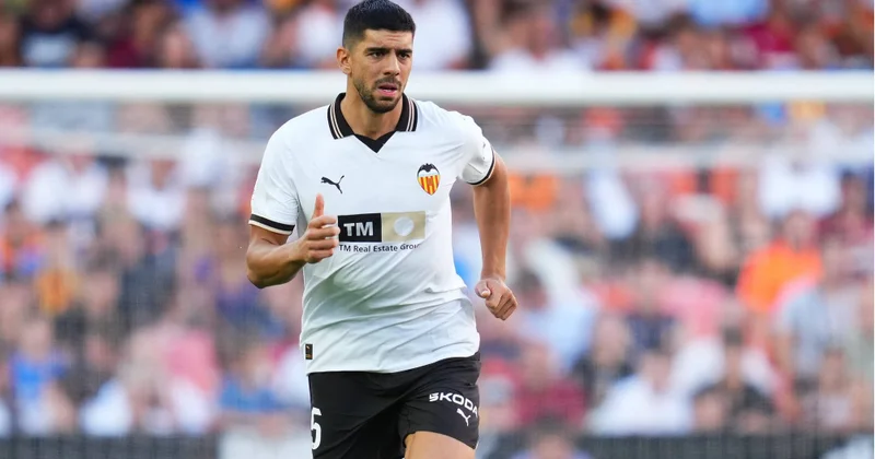 Cenk Köln ə transfer olunub