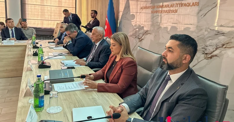 AHİK də mətbuat konfransı təşkil edilib FOTOLAR