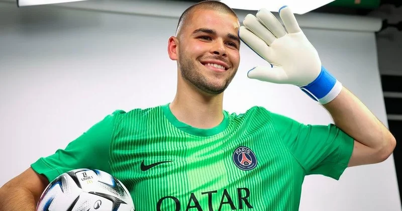 Zabarnı və Donnarumma heyətə daxil edilməyib, qapını yeni transfer Şevalye qoruyacaq
