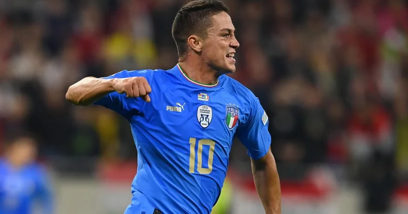 İspaniya nəhəngi italiyalı futbolçu ilə gücləndi