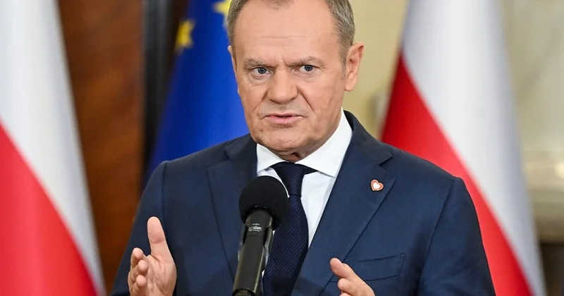 Baş nazir Rusiyanı Kiyev və Varşavanı qarşı qarşıya qoymağa cəhddə ittiham edib
