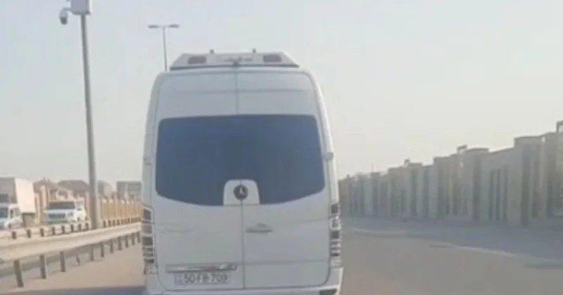 Sənədsiz sərnişindaşıma fəaliyyəti ilə məşğul olan sürücü stasionar postda saxlanılıb