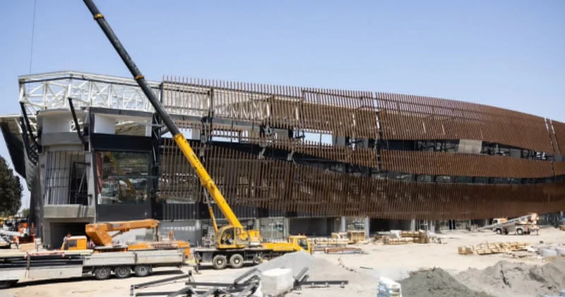 Gəncə stadionuna süni örtük salınacaq