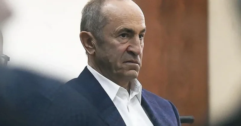 Ermənistan Robert Koçaryandan 1,7 milyon dollar tələb edir