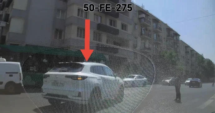 Eyni anda iki qayda pozuntusu edən sürücü piyadanın yolunu kəsdi VİDEO