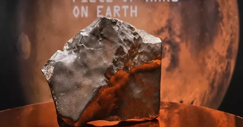 Hərracda rekord qiymətə satılan meteoritlə bağlı araşdırma başlandı