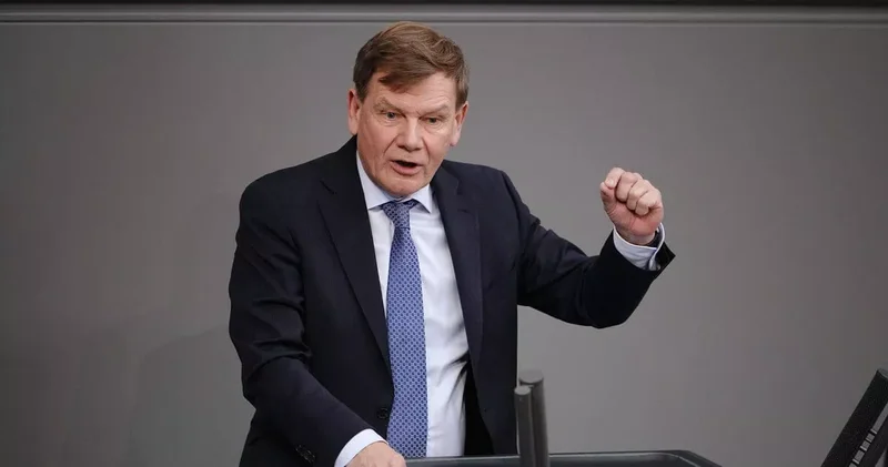 МИД Германии: Насилие не должно смещать границы