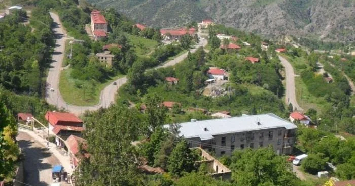 Laçında bir qapı bağlanır, bəs hansı qapı açılır?