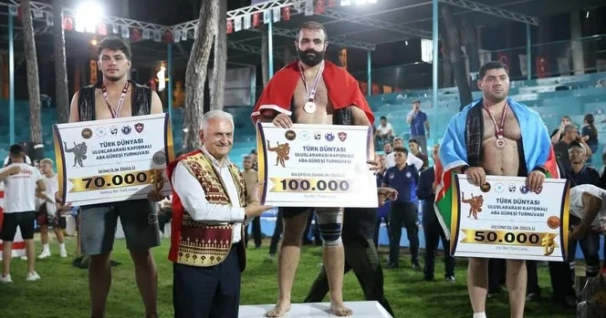 Aba güləşçilərimiz Hatayda iki medal qazanıblar