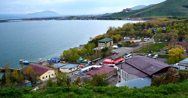 Avstraliyadan Paşinyana təbrik mesajı: Deyəsən, məktub Göyçə gölünə butulkada çatıb KONKRET