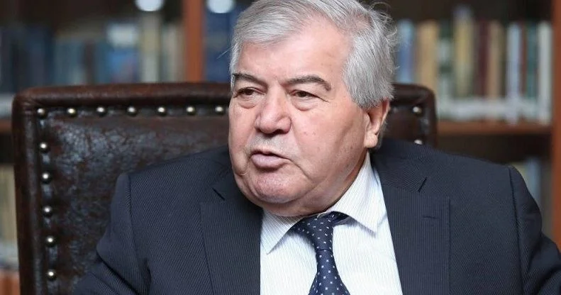 Sabir Rüstəmxanlı da Şah İsmayıl mübahisəsinə qoşuldu